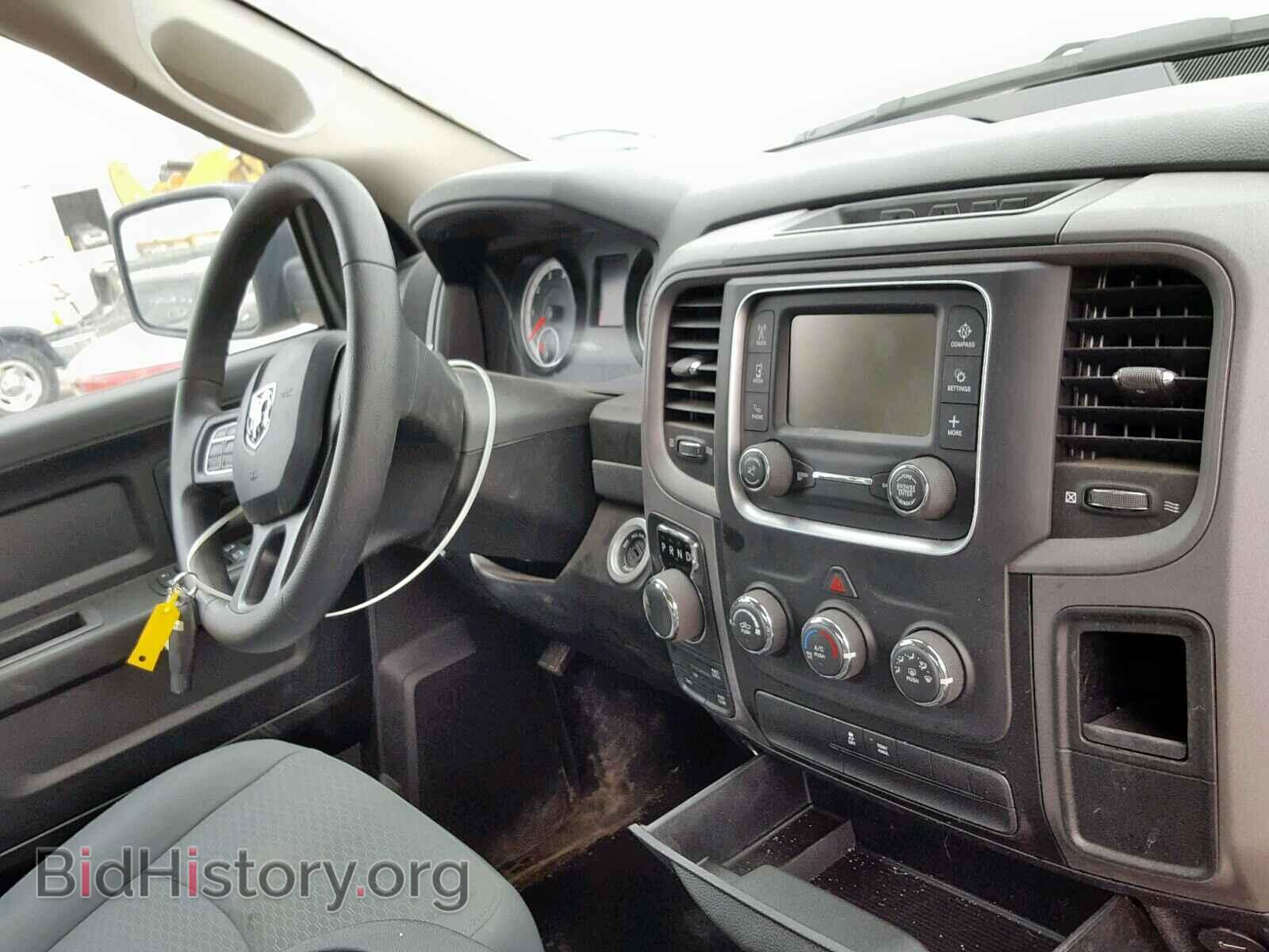 2018 RAM 1500 ST - VIN: 1C6RR7FT5JS221078 - Фото 9