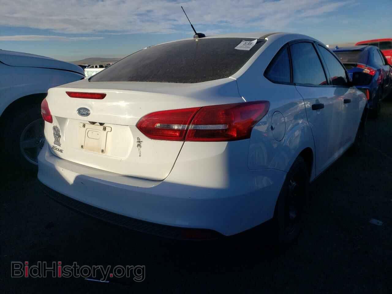 2017 FORD FOCUS - VIN: 1FADP3E2XHL325361 - Photo 4