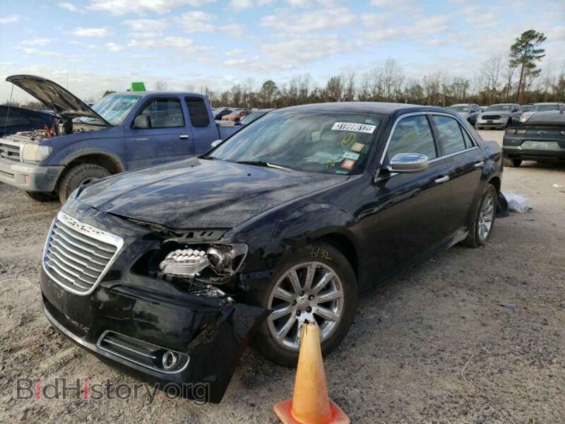 2012 Chrysler 300 (VIN 2C3CCACG3CH263381) — фото 2 из 10