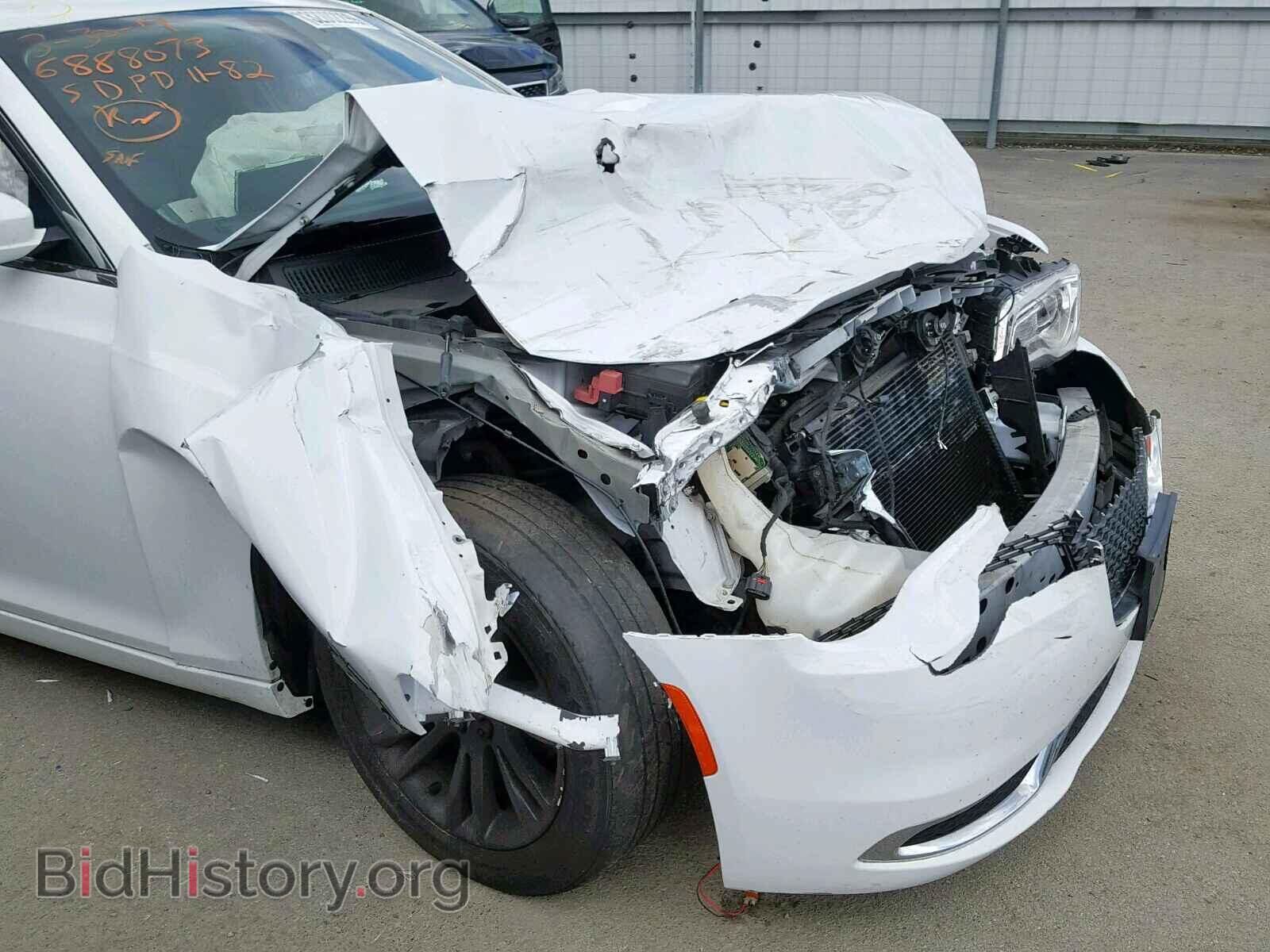 2016 CHRYSLER 300 - VIN: 2C3CCAAG3GH243947 - Фото 9