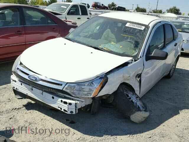2008 FORD FOCUS - VIN: 1FAHP35N58W252409 - Фото 2