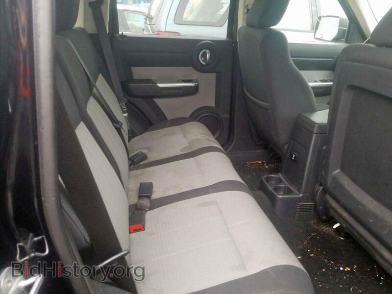 2007 Dodge NITRO (VIN 1D8GT58K67W685588) — photo 6 of 10