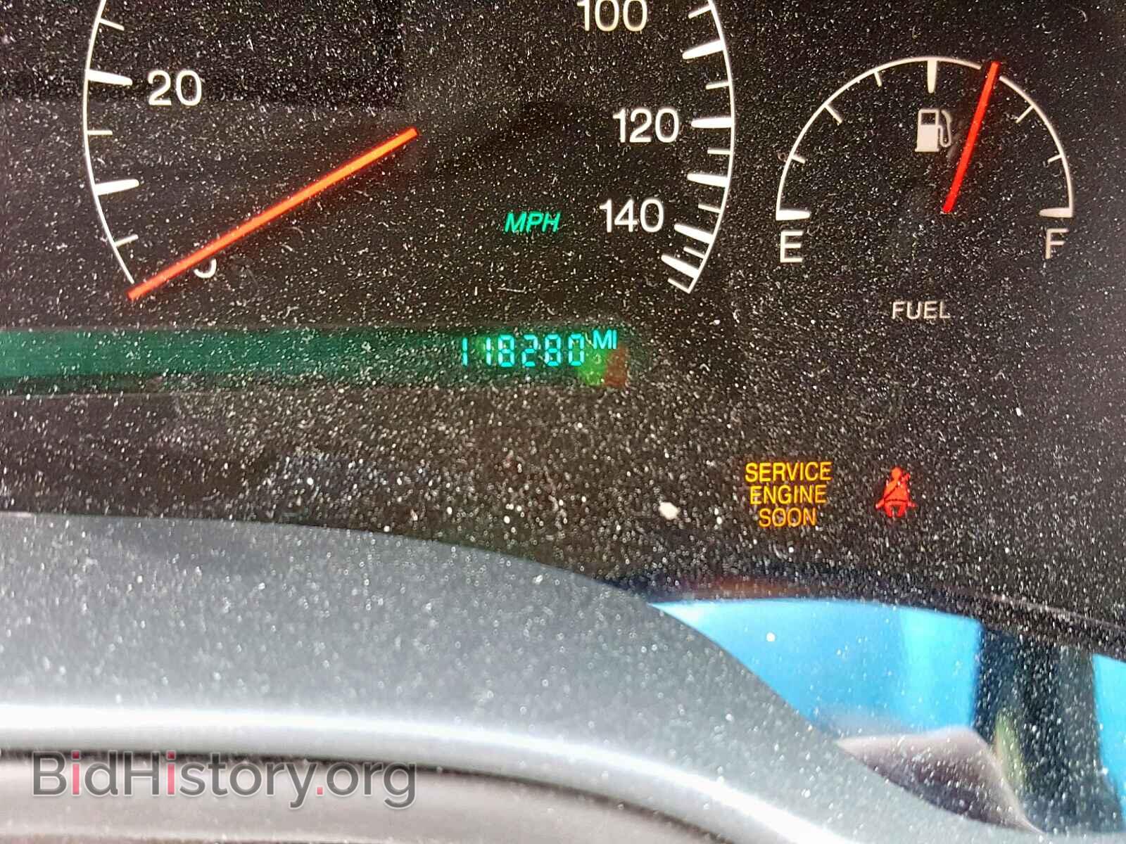2004 CADILLAC DEVILLE - VIN: 1G6KF57944U183140 - Photo 8