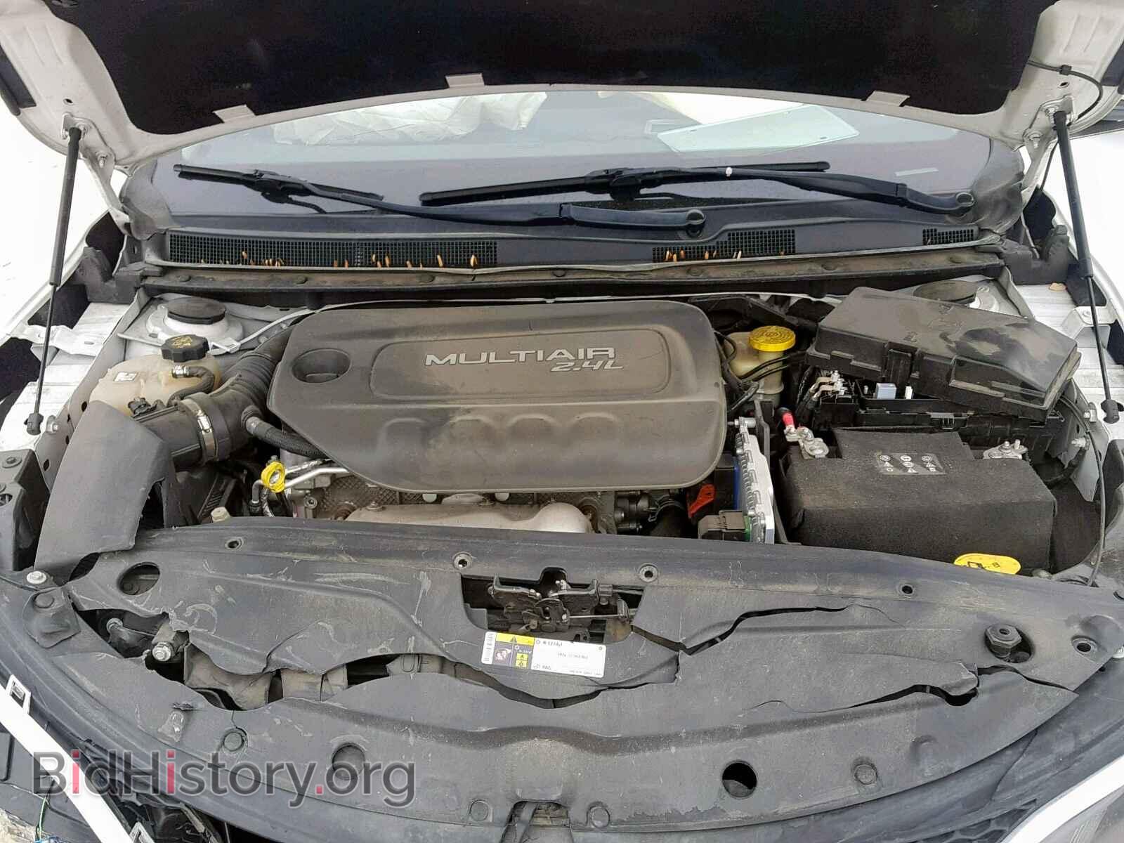 2016 CHRYSLER 200 - VIN: 1C3CCCAB0GN126950 - Photo 7