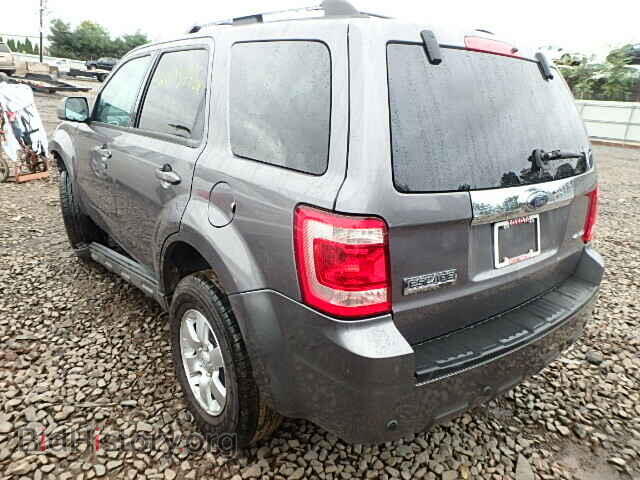 2009 FORD ESCAPE - VIN: 1FMCU94779KB26690 - Фото 3