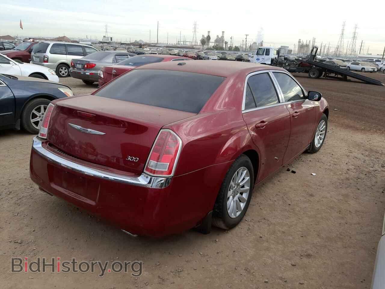 2014 CHRYSLER 300 - VIN: 2C3CCAAG7EH105048 - Фото 4