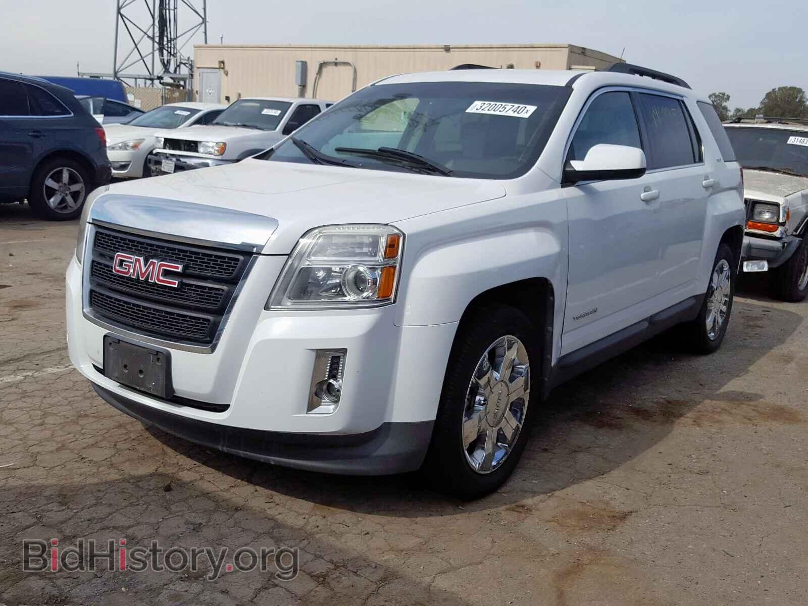 2011 GMC TERRAIN - VIN: 2CTFLUE59B6463251 - Фото 2