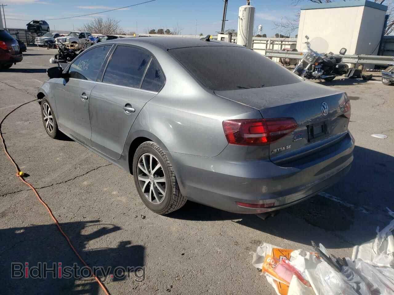 2017 VOLKSWAGEN JETTA - VIN: 3VWDB7AJ8HM288643 - Фото 3