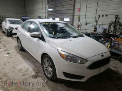 2016 Ford FOCUS Focus SE, белый — VIN 1FADP3F23GL361308, Copart