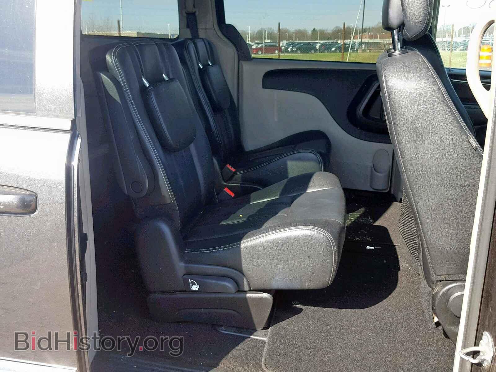 2015 CHRYSLER TOWN & COU - VIN: 2C4RC1BG3FR645030 - Фото 6