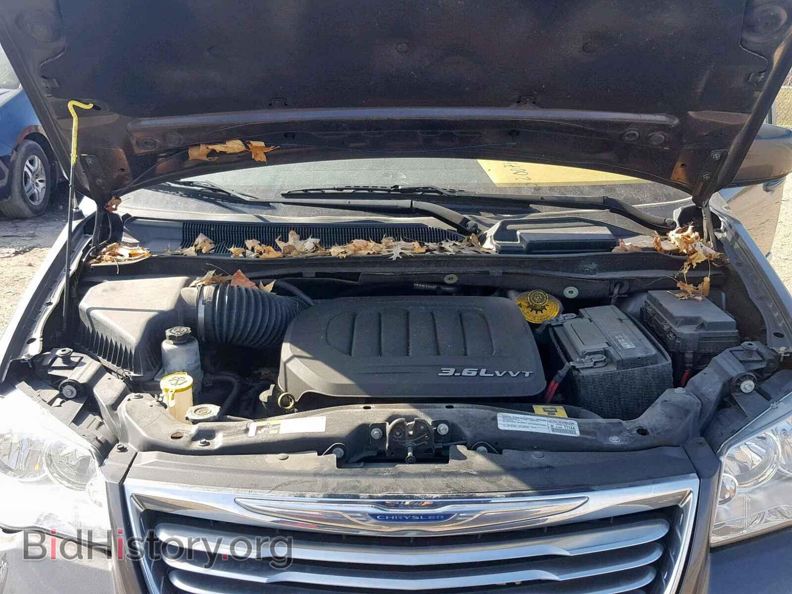 2015 CHRYSLER TOWN & COU - VIN: 2C4RC1BG3FR645030 - Фото 7