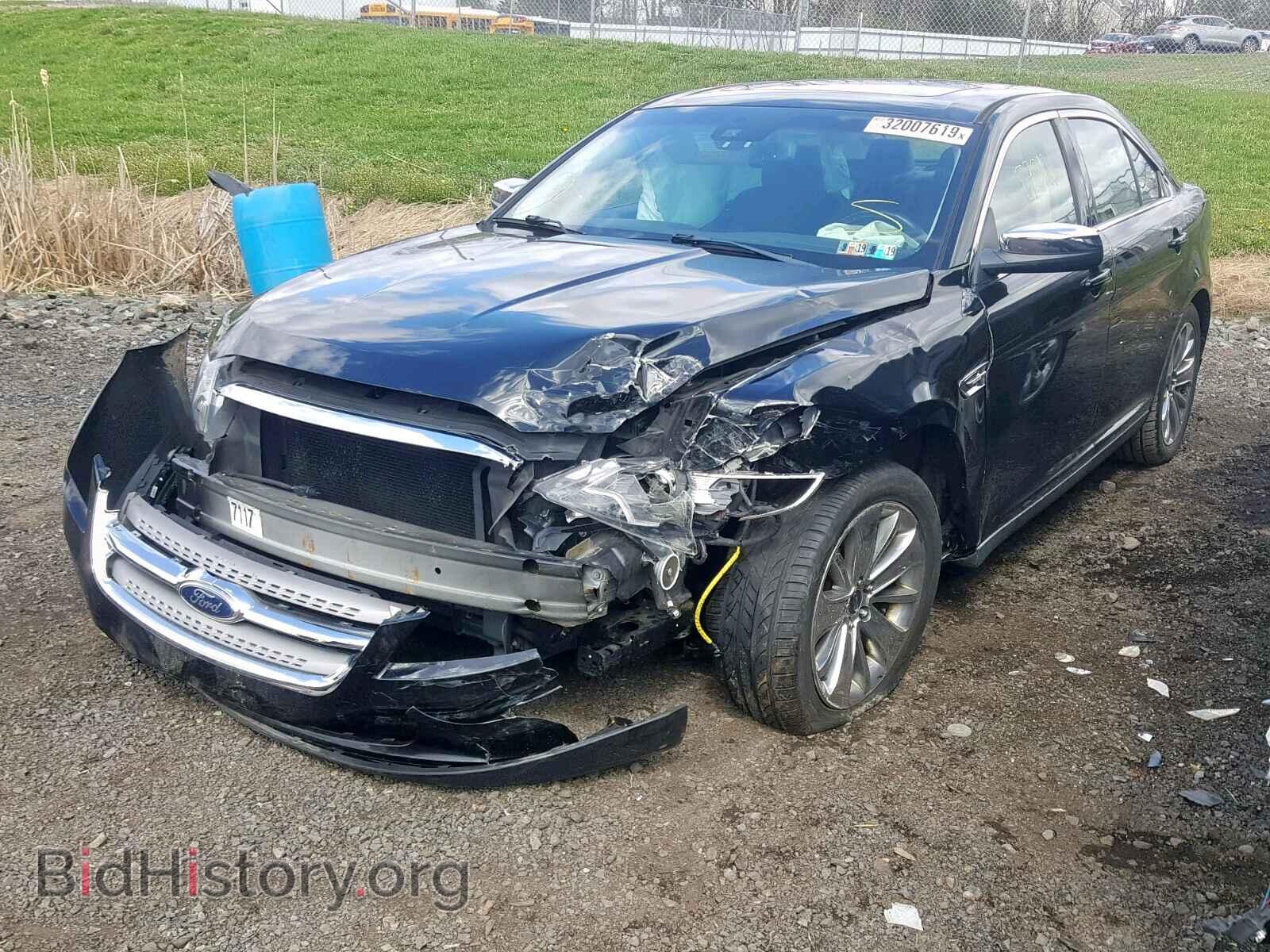 2011 FORD TAURUS - VIN: 1FAHP2FW0BG132892 - Фото 2