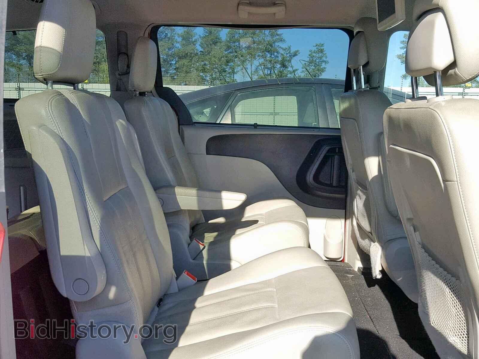 2013 CHRYSLER TOWN & COU - VIN: 2C4RC1BG5DR558839 - Фото 6