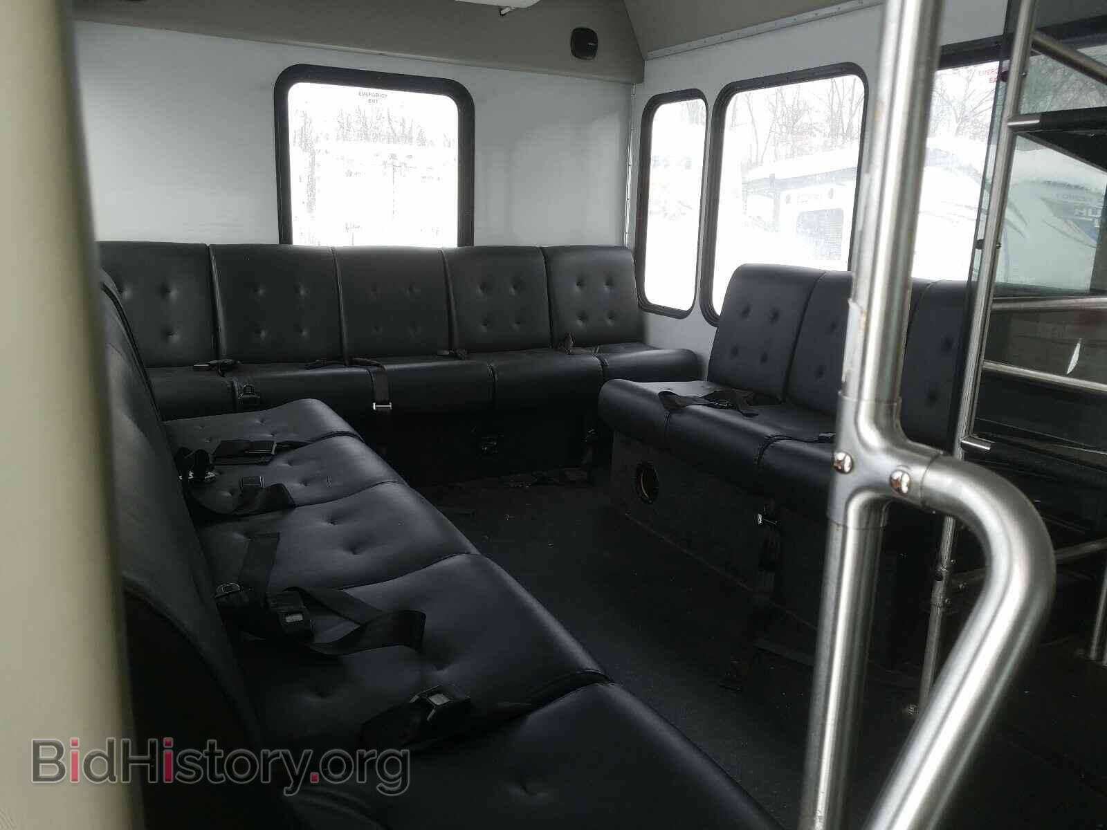 2019 FORD ECONOLINE - VIN: 1FDFE4FS0KDC31046 - Фото 6