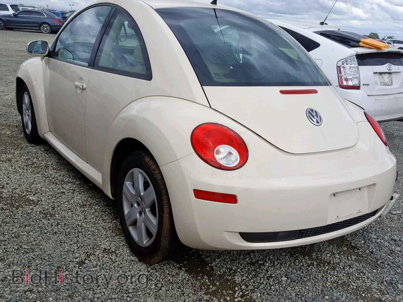 2007 VOLKSWAGEN BEETLE - VIN: 3VWPG31CX7M511109 - Фото 3