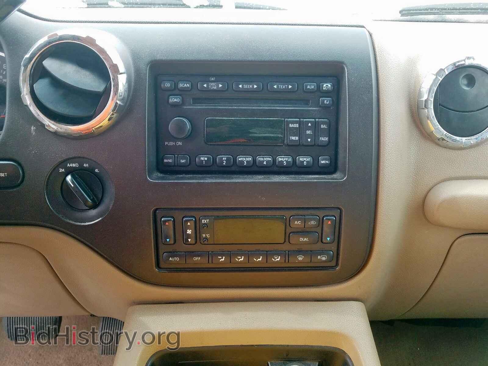 2005 FORD EXPEDITION - VIN: 1FMFU18585LA50747 - Фото 9