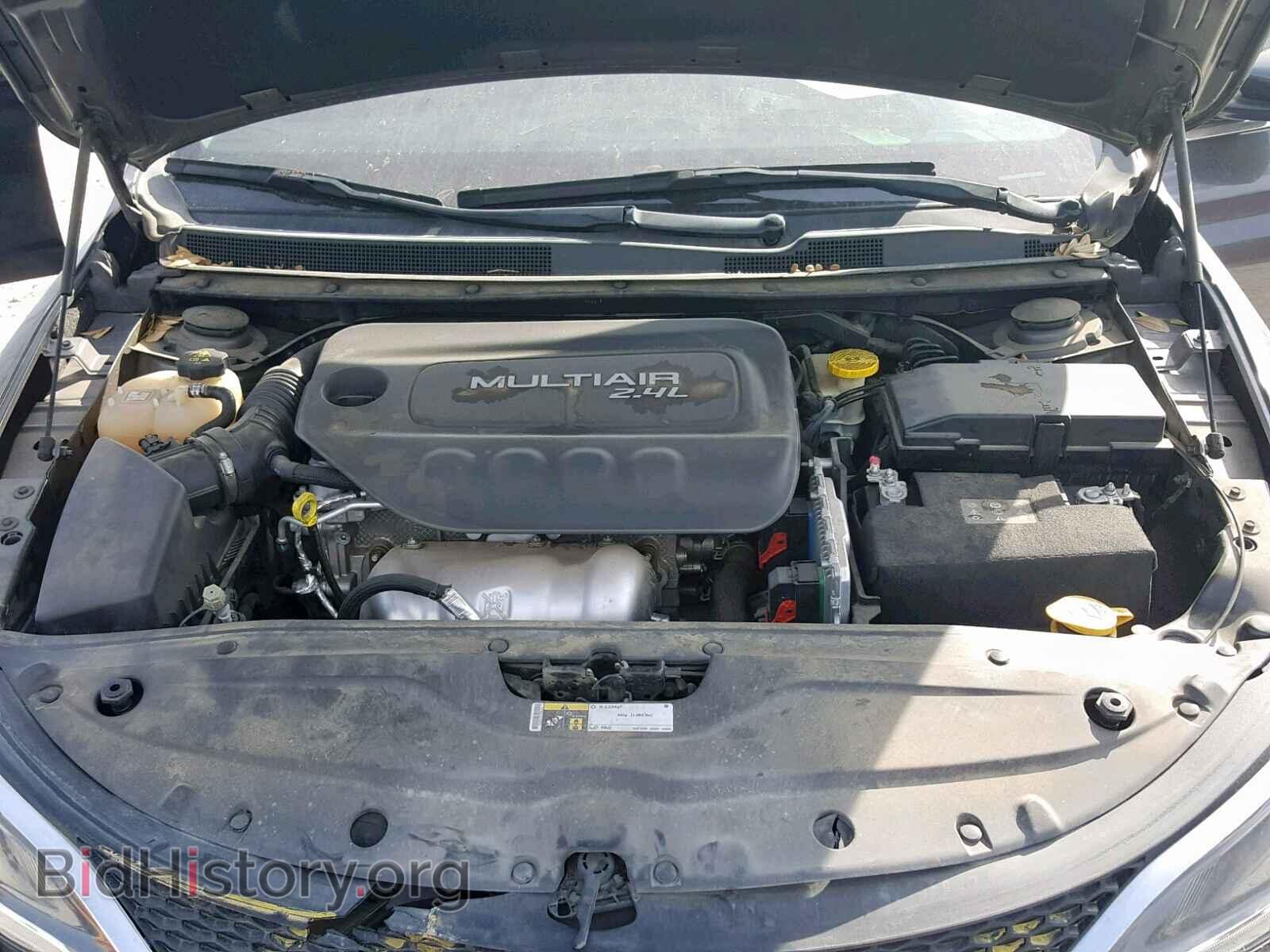 2016 CHRYSLER 200 - VIN: 1C3CCCAB5GN130041 - Photo 7