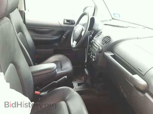 2008 VOLKSWAGEN BEETLE - VIN: 3VWPW31CX8M503421 - Фото 5