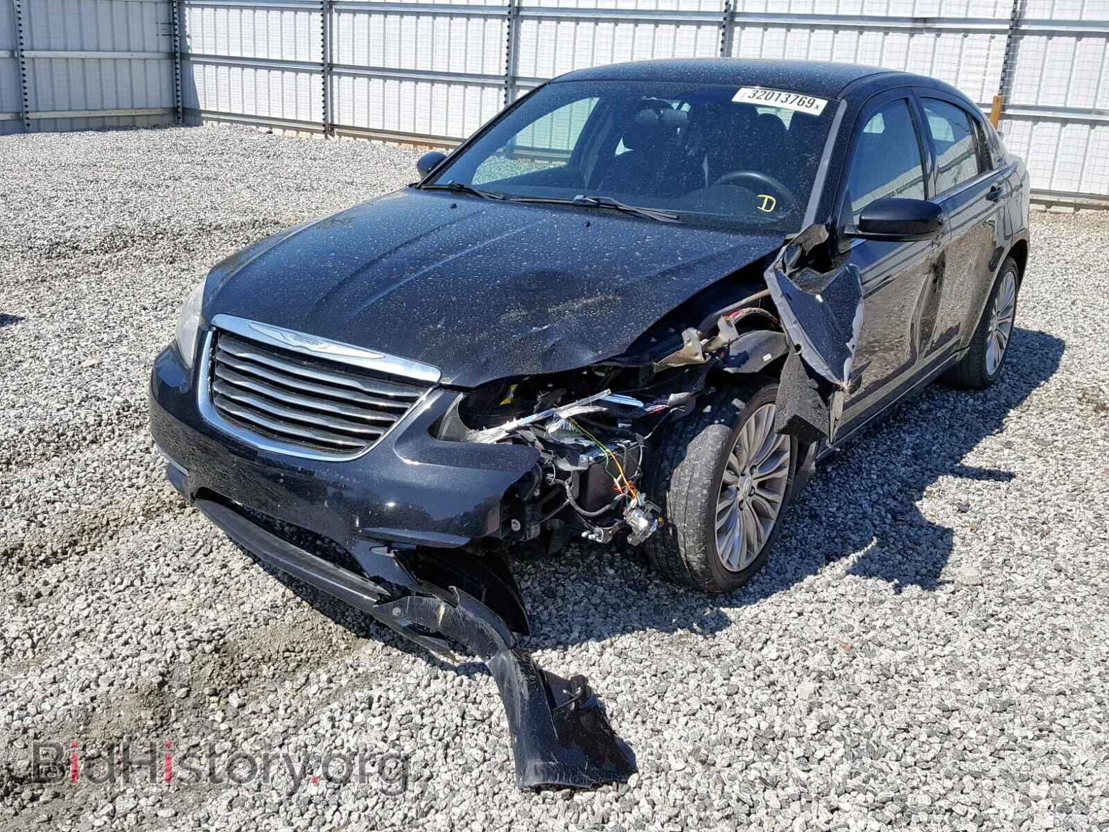 2012 CHRYSLER 200 - VIN: 1C3CCBAB6CN113849 - Фото 2