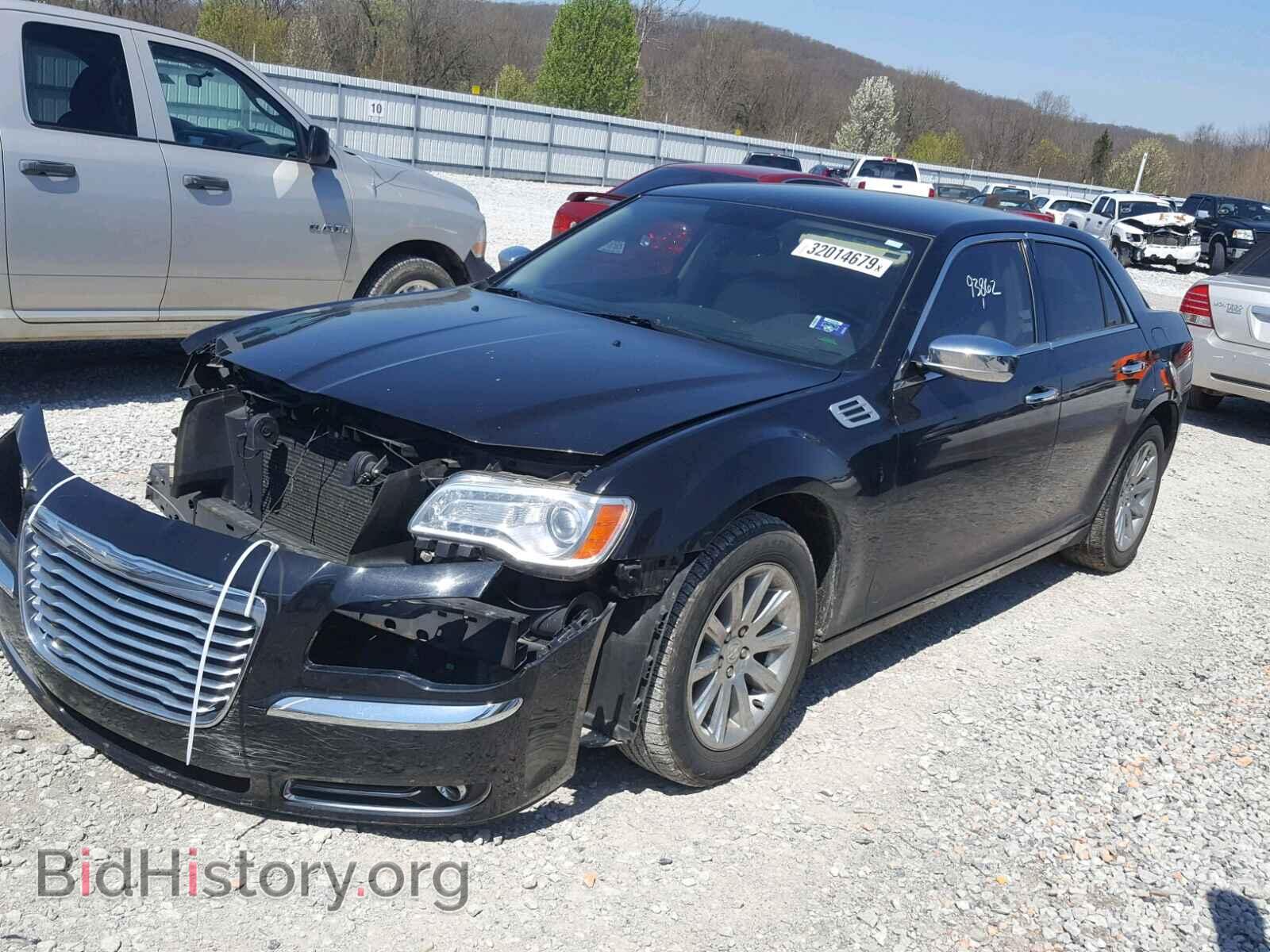 2011 CHRYSLER 300 - VIN: 2C3CA5CG1BH546910 - Фото 2
