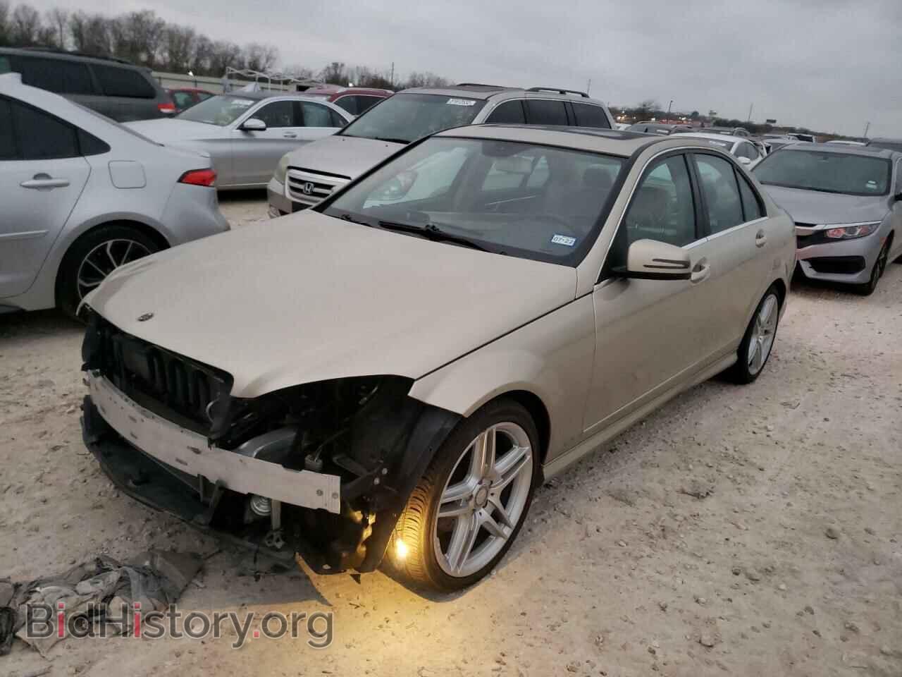 2011 MERCEDES-BENZ C-CLASS - VIN: WDDGF5EBXBF632983 - Фото 2