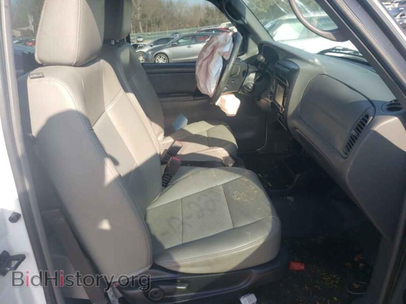 2011 Ford RANGER (VIN 1FTKR1AD3BPB10993) — photo 5 of 10