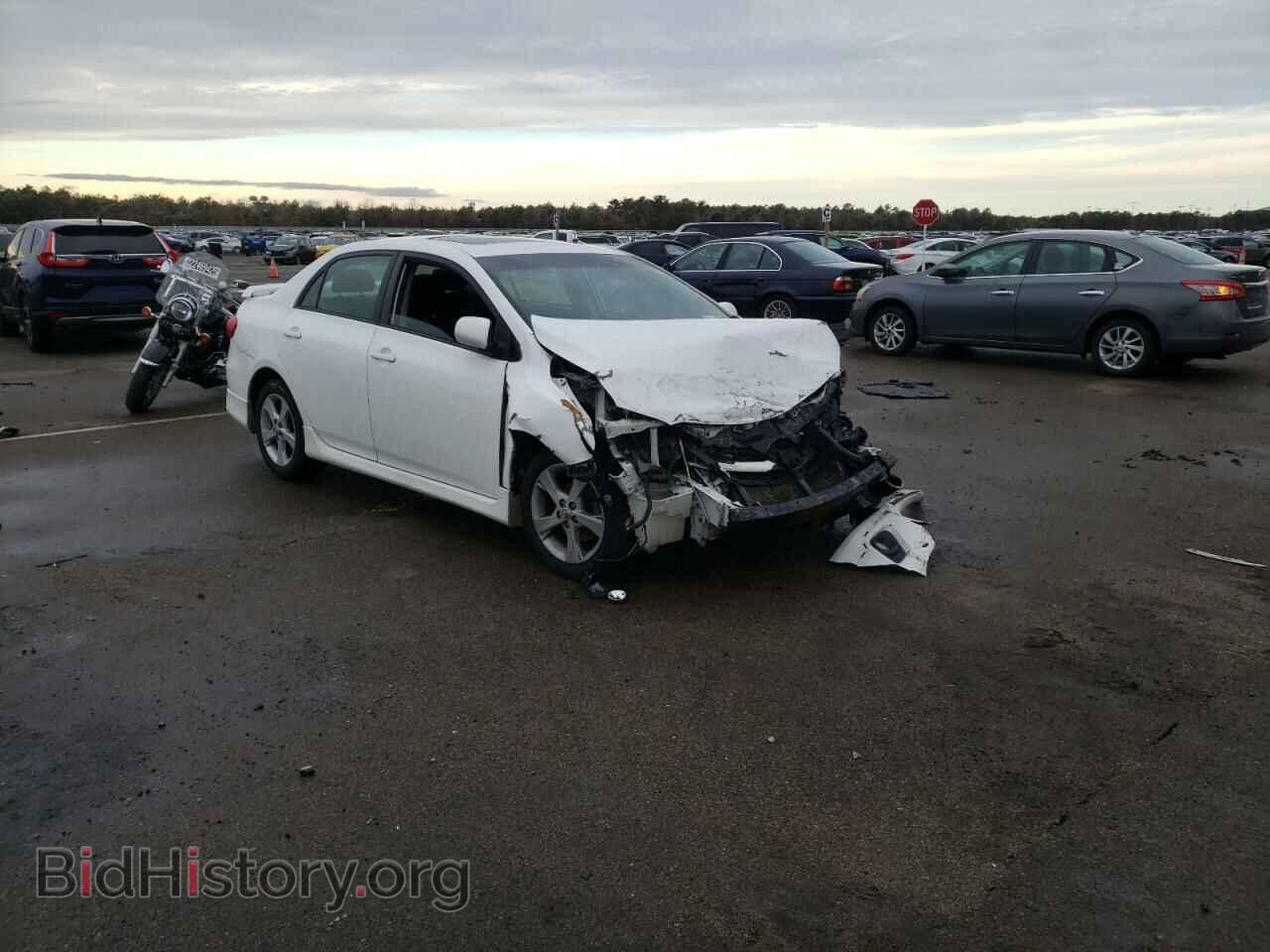 Photo 2T1BU4EE5BC735252 - TOYOTA COROLLA 2011