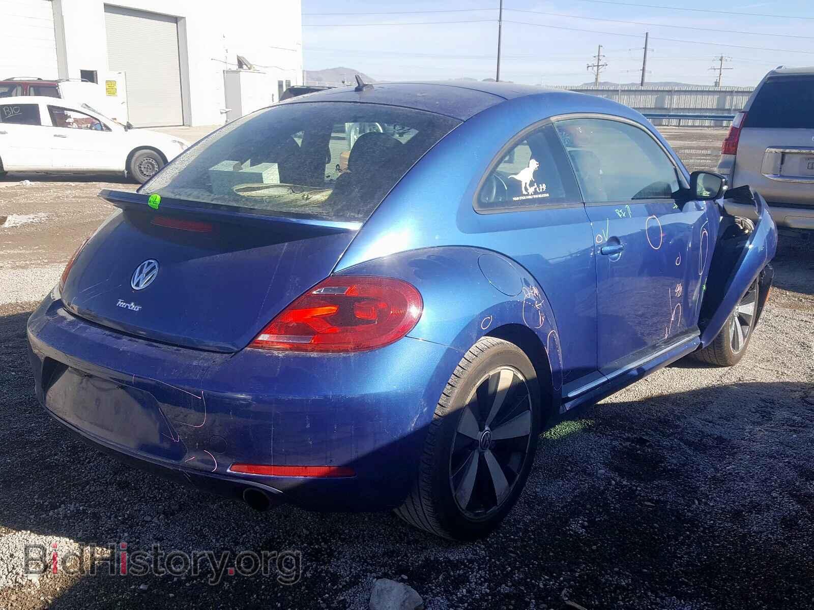 2012 VOLKSWAGEN BEETLE - VIN: 3VW467AT1CM638659 - Фото 4