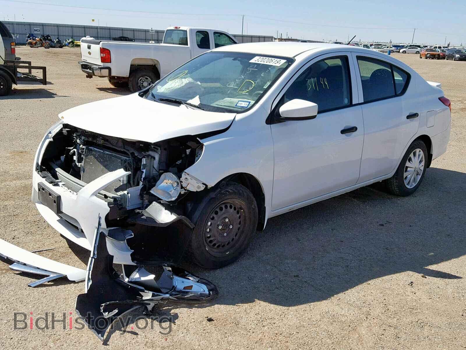 2017 NISSAN VERSA - VIN: 3N1CN7AP1HL904377 - Photo 2
