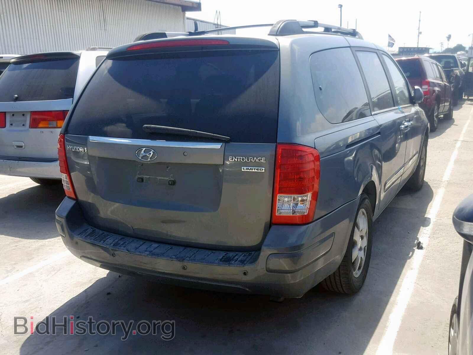 2007 HYUNDAI ENTOURAGE - VIN: KNDMC233176020940 - Фото 4