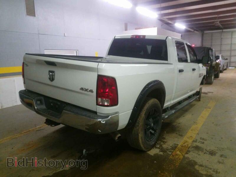 2014 RAM 2500 (VIN 3C6UR5CL6EG106313) — фото 4 из 10