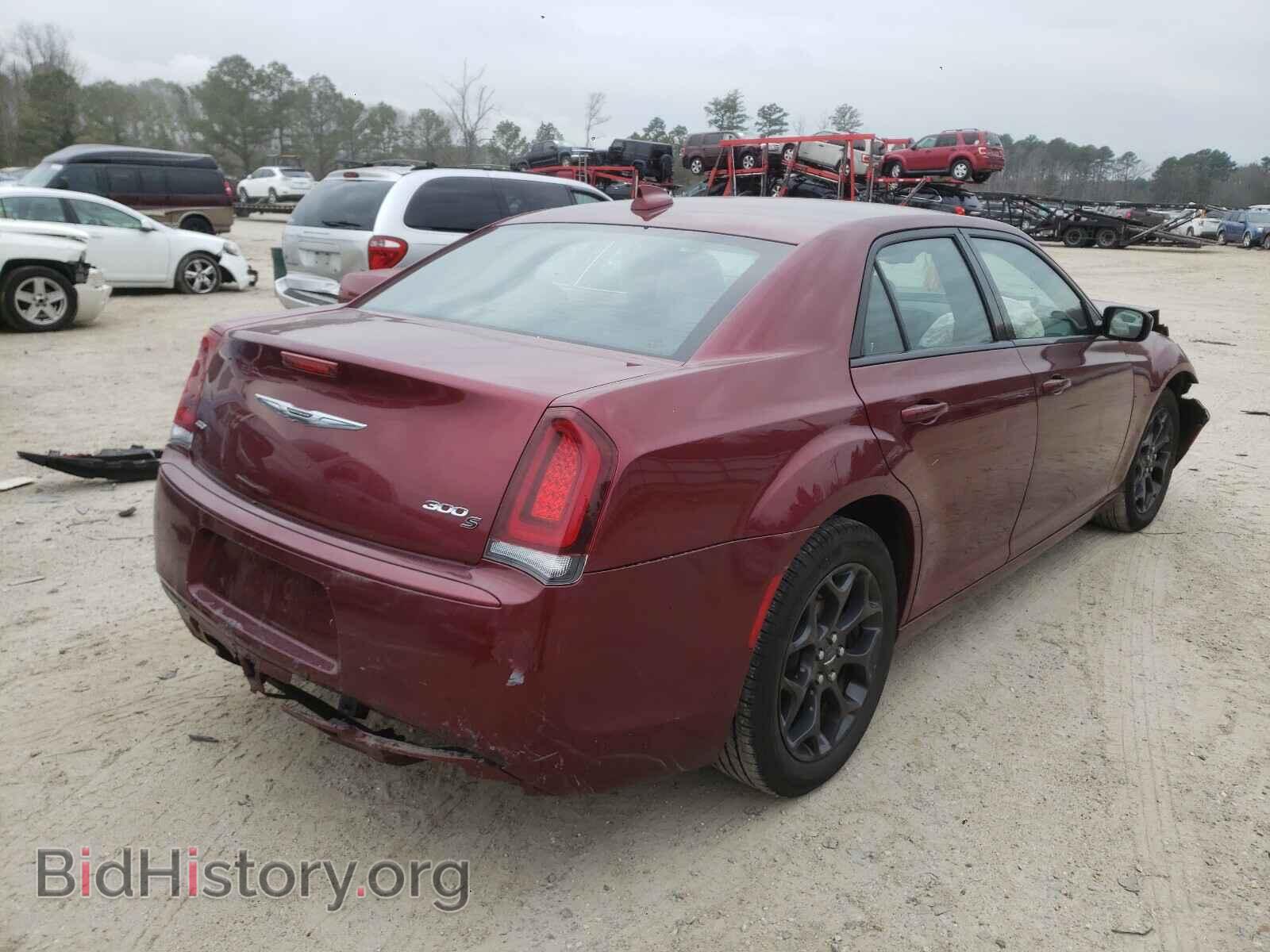 2019 CHRYSLER 300 - VIN: 2C3CCAGGXKH632178 - Фото 4