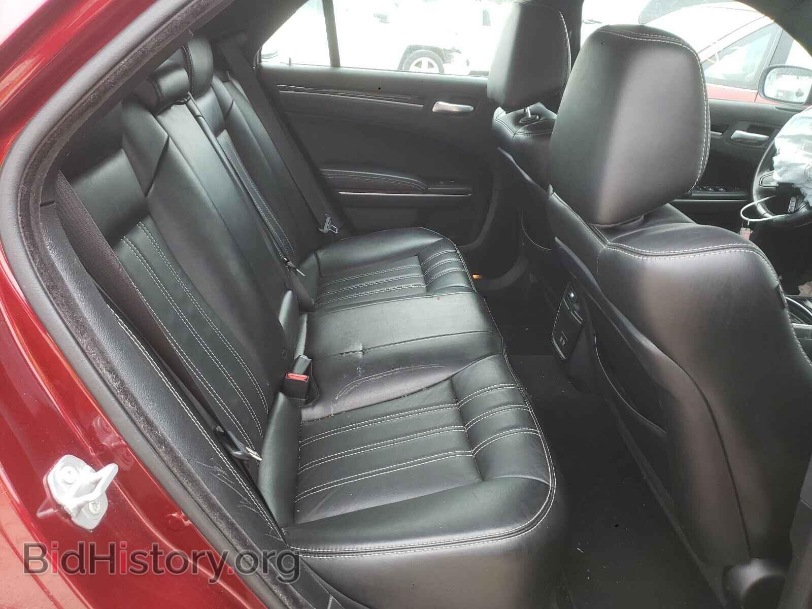 2019 CHRYSLER 300 - VIN: 2C3CCAGGXKH632178 - Фото 6