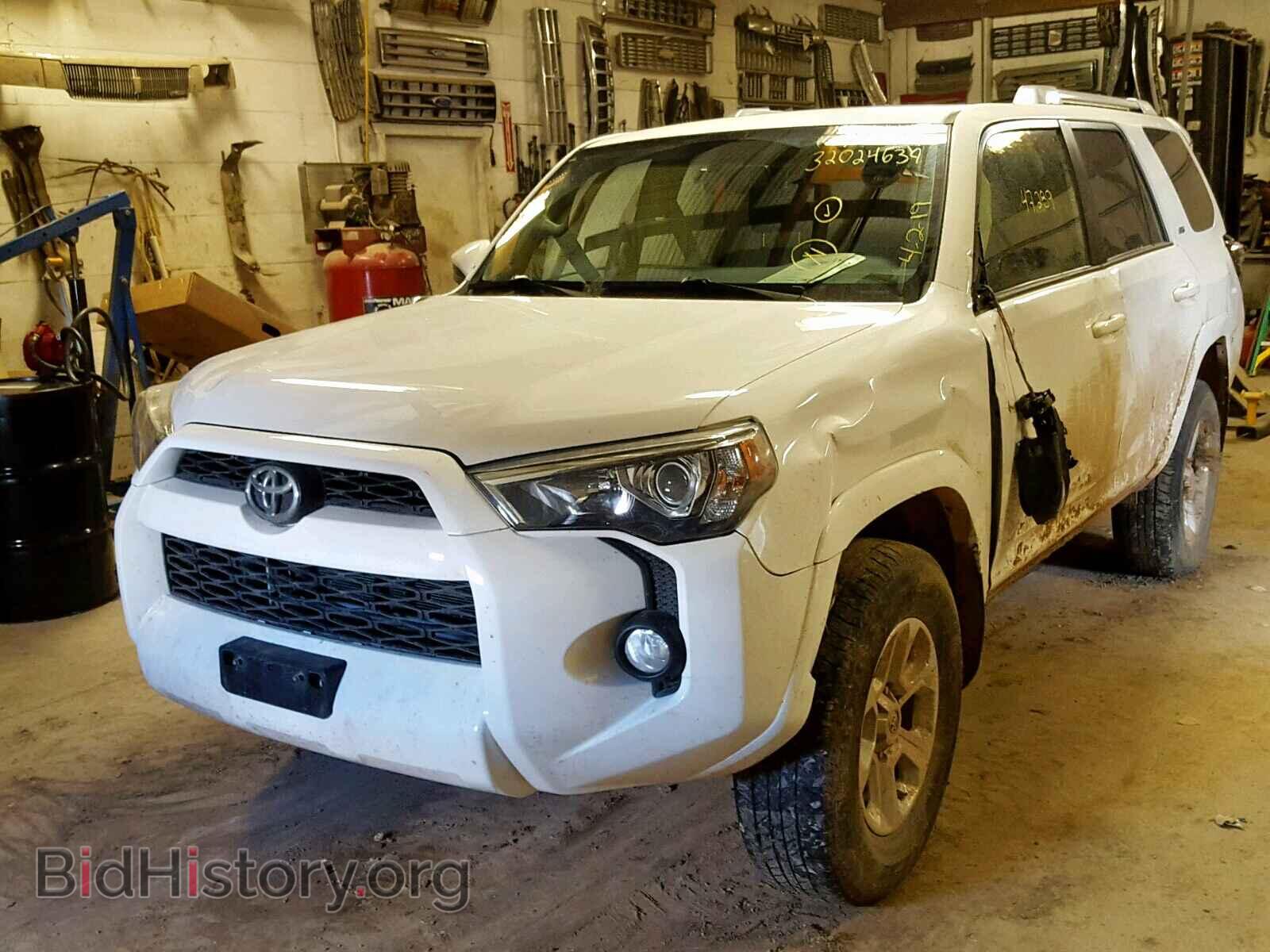 2015 TOYOTA 4RUNNER SR - VIN: JTEBU5JR9F5218016 - Фото 2