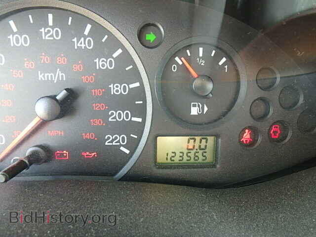 2006 FORD FOCUS - VIN: 1FAFP36N96W187440 - Фото 8