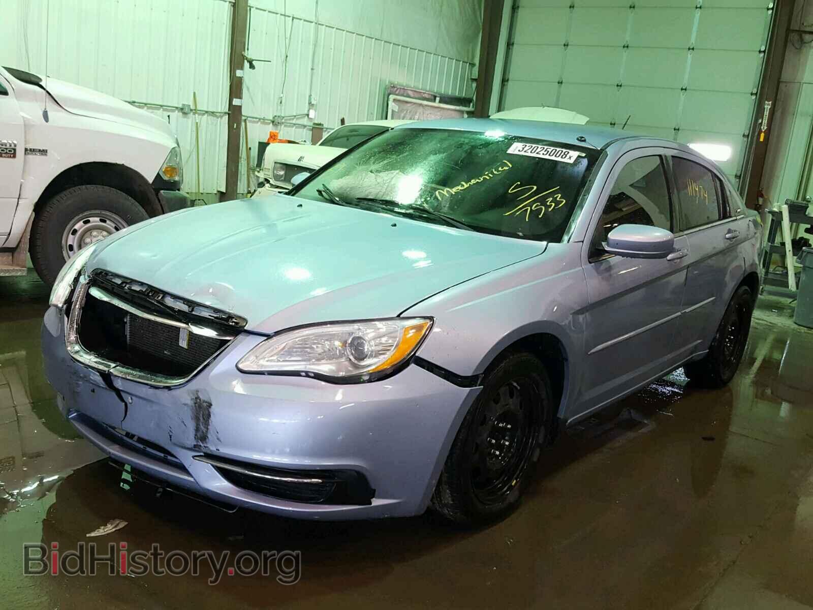 2012 CHRYSLER 200 - VIN: 1C3CCBAB0CN207533 - Фото 2