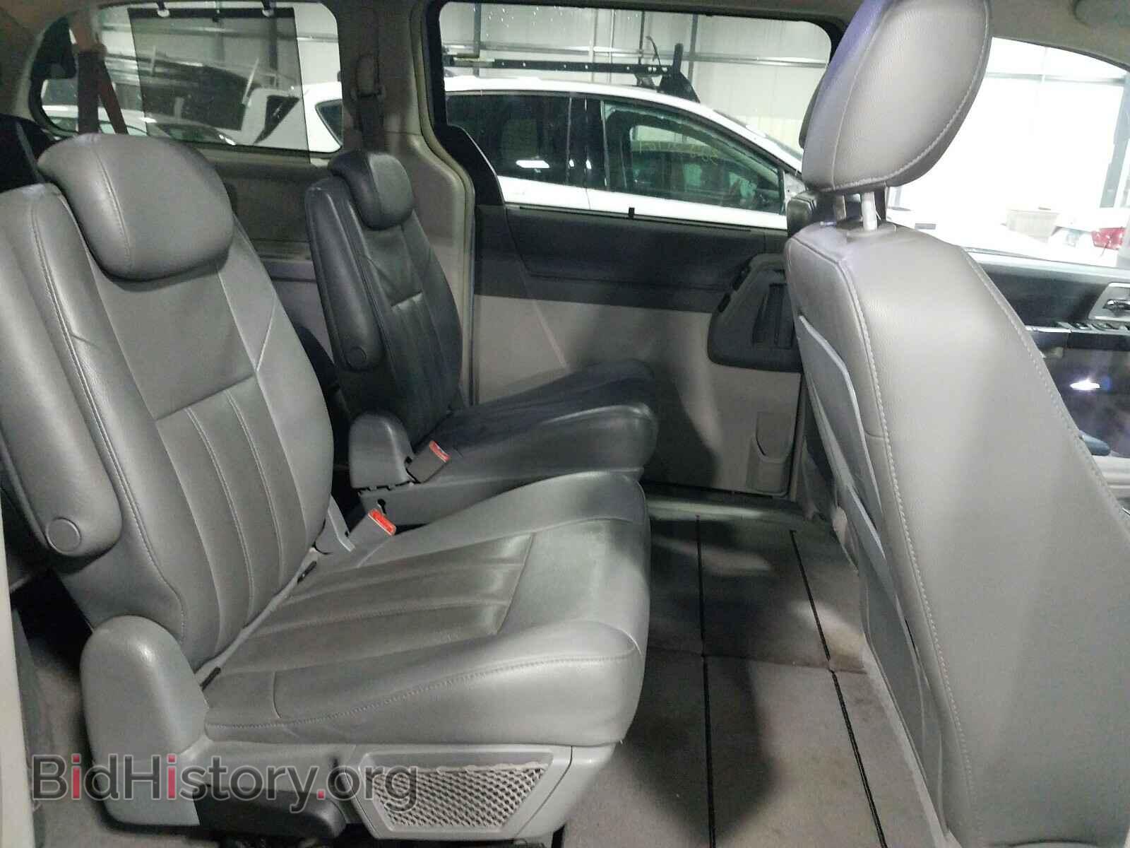 2008 CHRYSLER MINIVAN - VIN: 2A8HR54P88R788579 - Фото 6