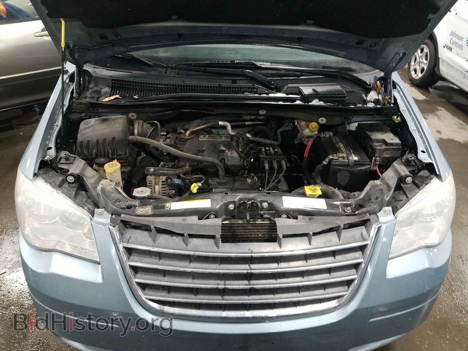 2008 CHRYSLER MINIVAN - VIN: 2A8HR54P88R788579 - Фото 7