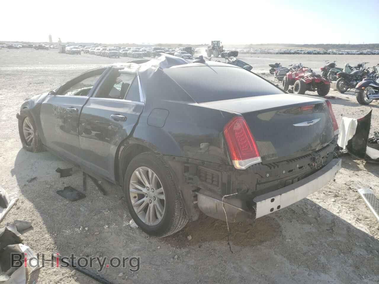 2017 CHRYSLER 300 - VIN: 2C3CCAAG1HH512142 - Фото 3