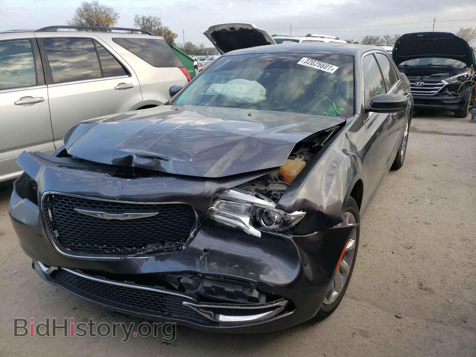 2016 CHRYSLER 300 - VIN: 2C3CCARG9GH308207 - Фото 2