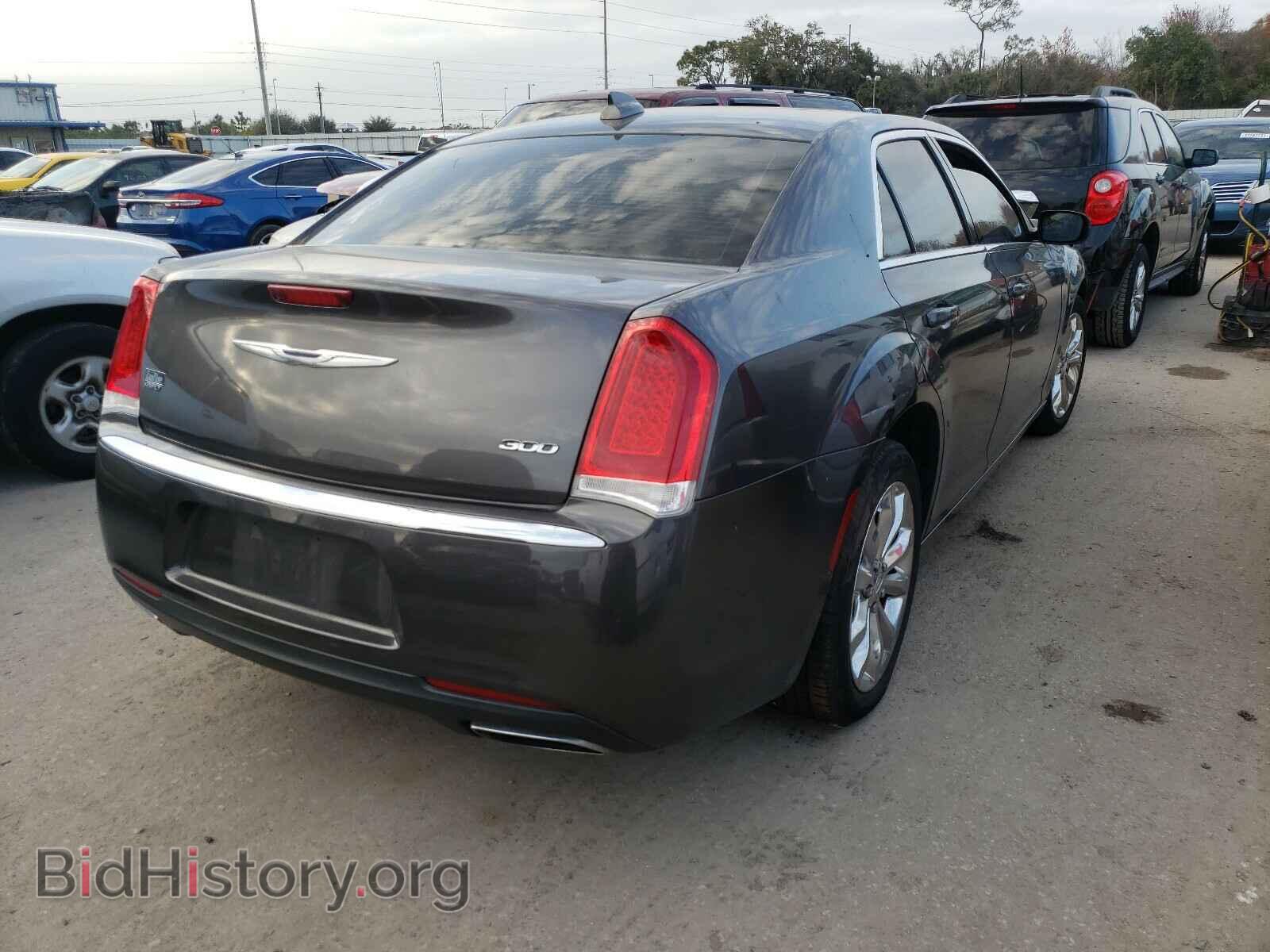 2016 CHRYSLER 300 - VIN: 2C3CCARG9GH308207 - Фото 4