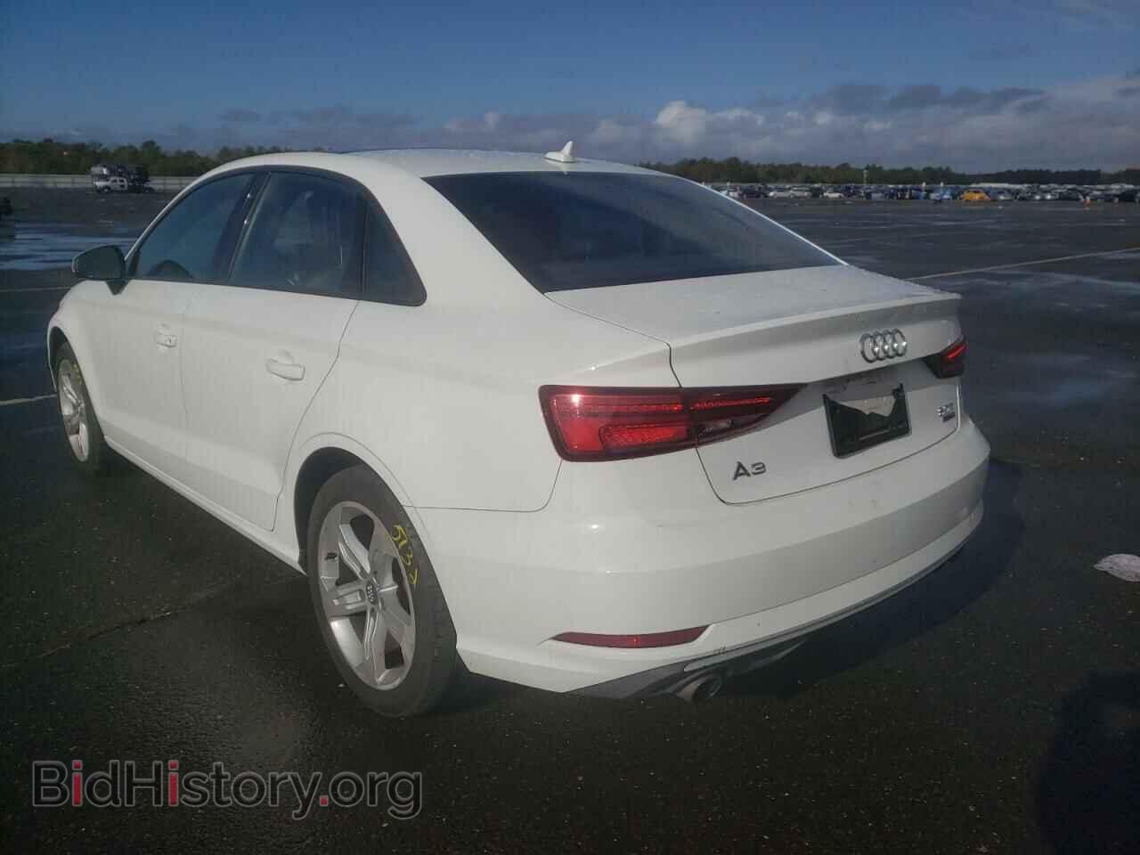 2017 AUDI A3 - VIN: WAUB8GFF1H1051001 - Фото 3