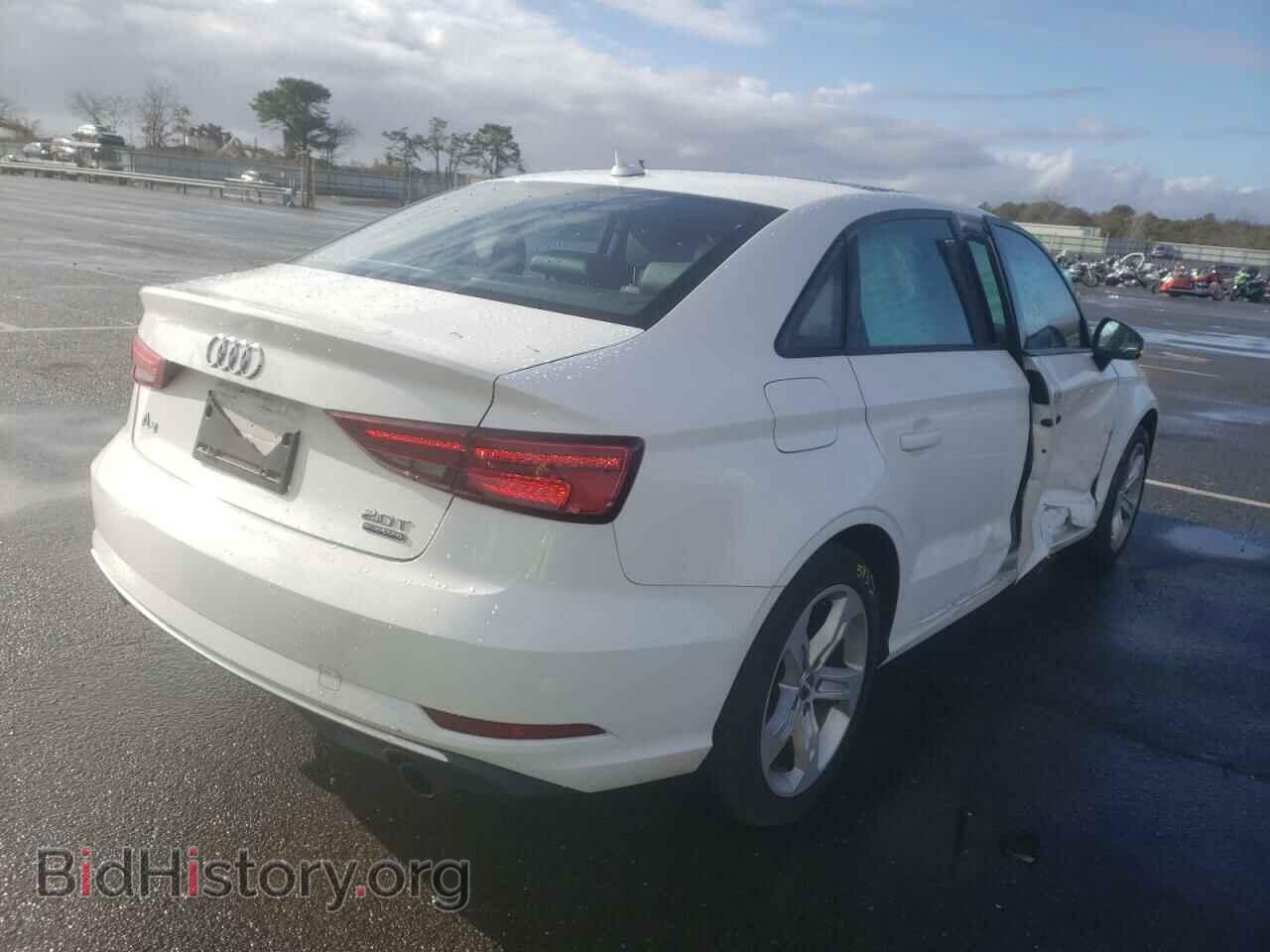 2017 AUDI A3 - VIN: WAUB8GFF1H1051001 - Фото 4
