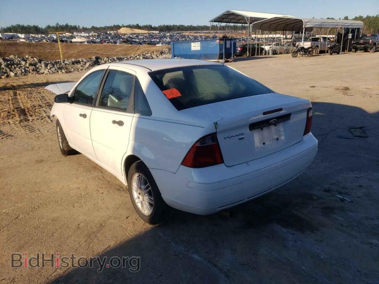 2007 FORD FOCUS - VIN: 1FAFP34N37W155927 - Фото 3