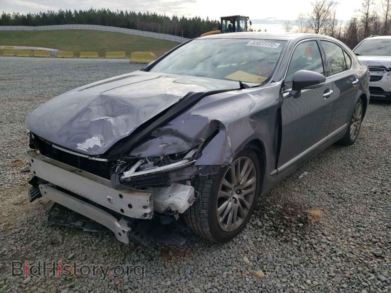 2016 LEXUS LS460 - VIN: JTHBL5EF8G5138956 - Фото 2