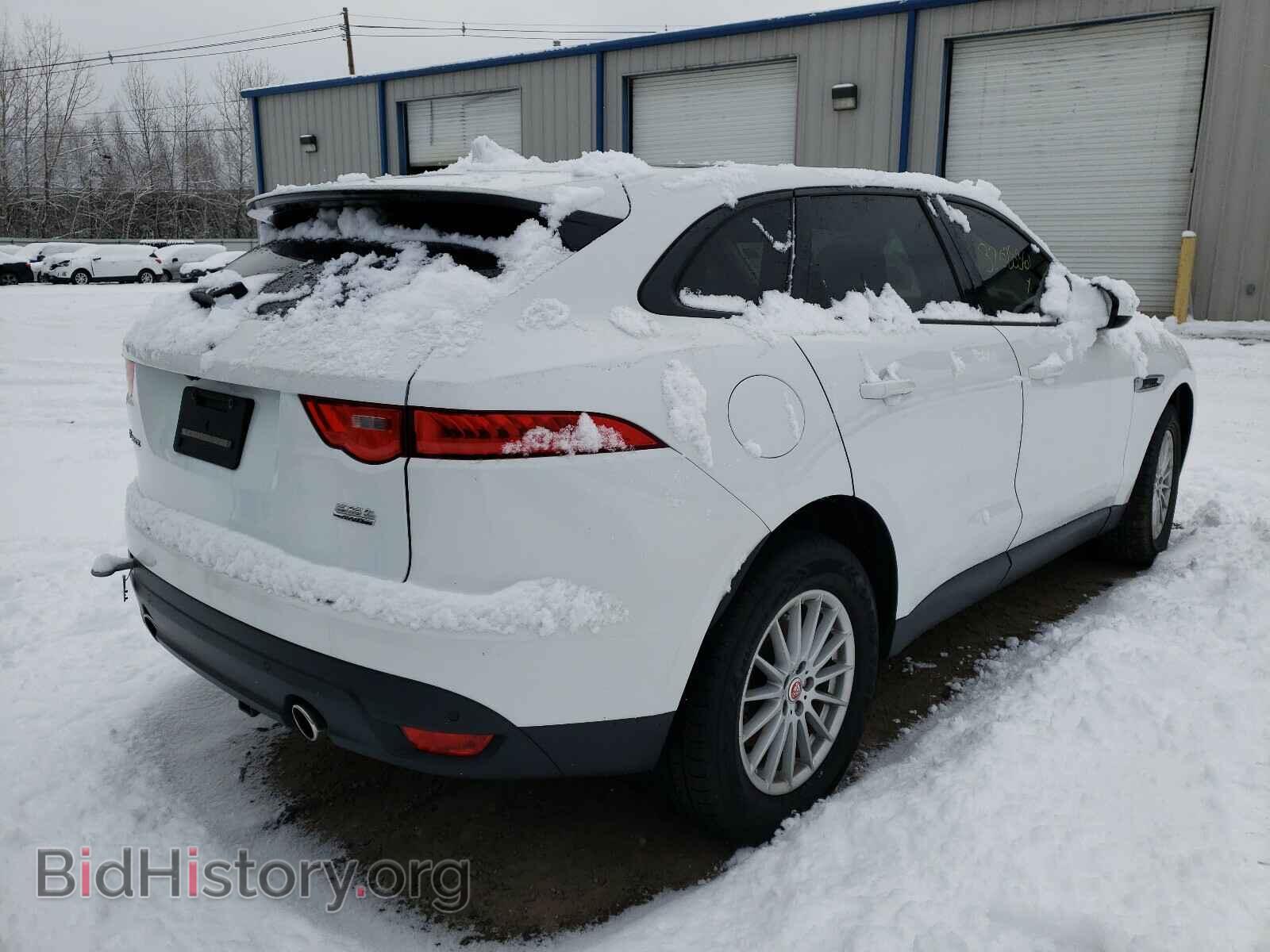 2017 JAGUAR F-PACE - VIN: SADCJ2BV5HA066357 - Фото 4
