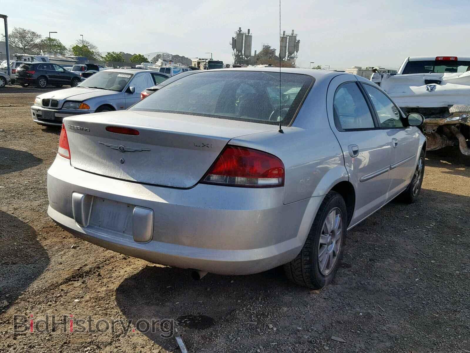 2004 CHRYSLER SEBRING - VIN: 1C3EL56R64N203679 - Фото 4