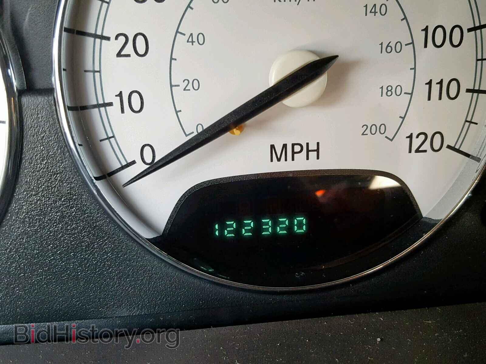 2004 CHRYSLER SEBRING - VIN: 1C3EL56R64N203679 - Фото 8