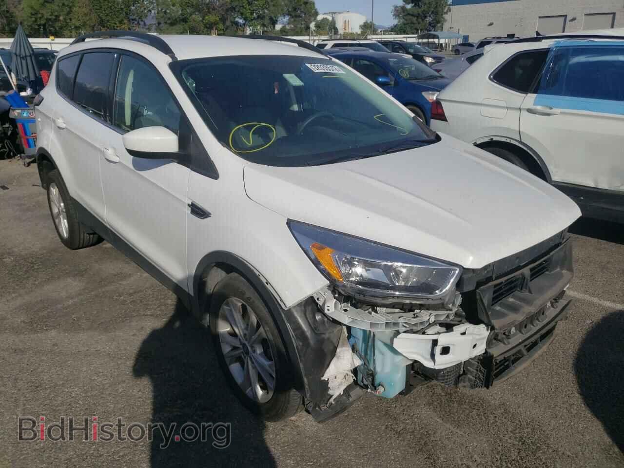 Фотография 1FMCU0G99JUC63339 - FORD ESCAPE 2018