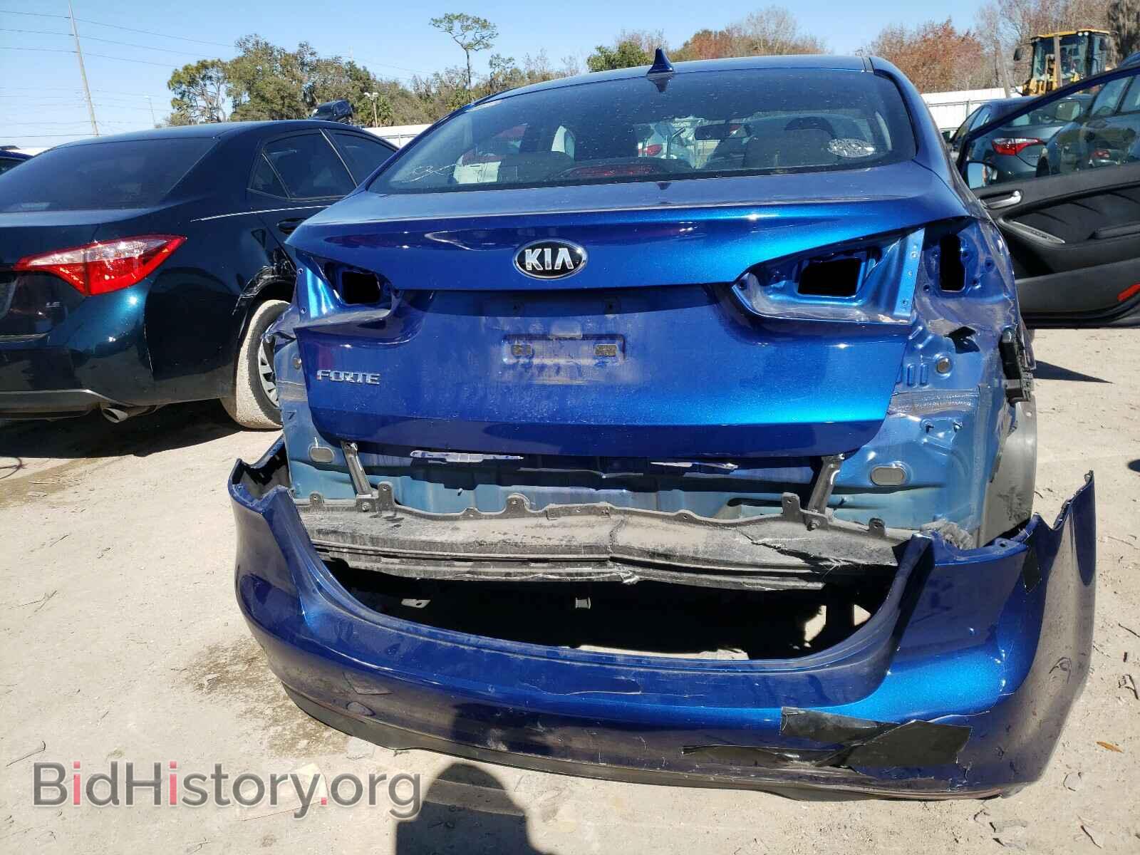 2017 KIA FORTE - VIN: 3KPFK4A7XHE106451 - Фото 9